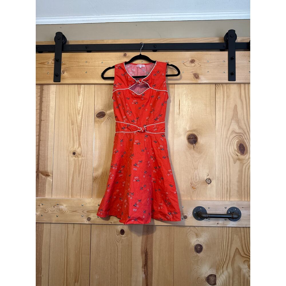 Trollied Dolly Mod Cloth Red/Orange Sleeveless Poplin Dress Bird Floral Size S